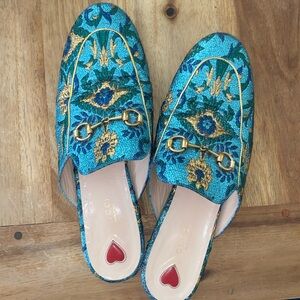 Woman’s Gucci shoes size 41 - 10 metallic blue gold
